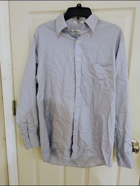 Van Heusen Light Blue Button-Up Long Sleeve Dress Shirt